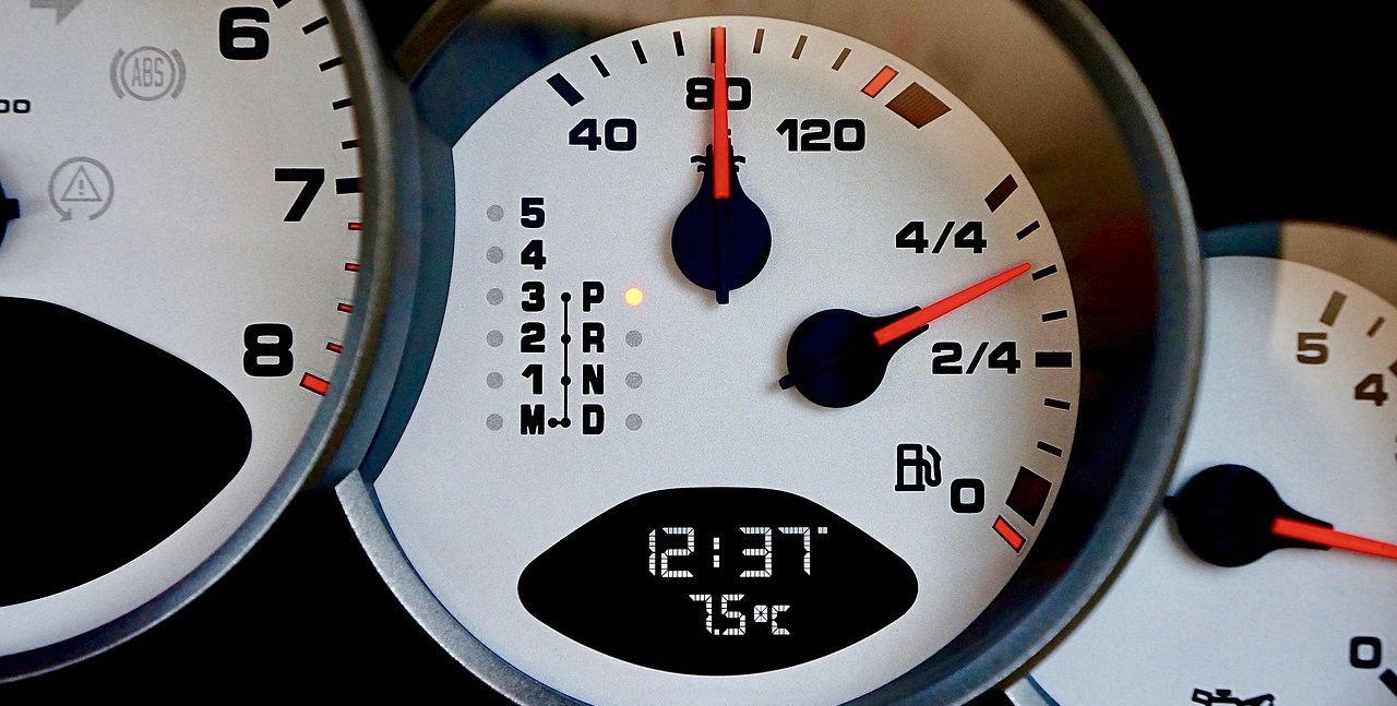 cruscotto auto