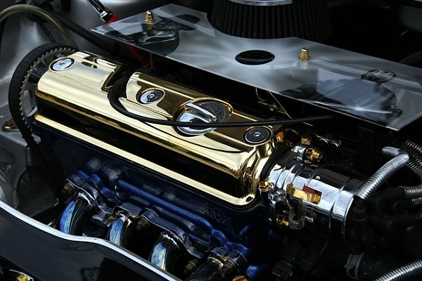 motore auto dettaglio
